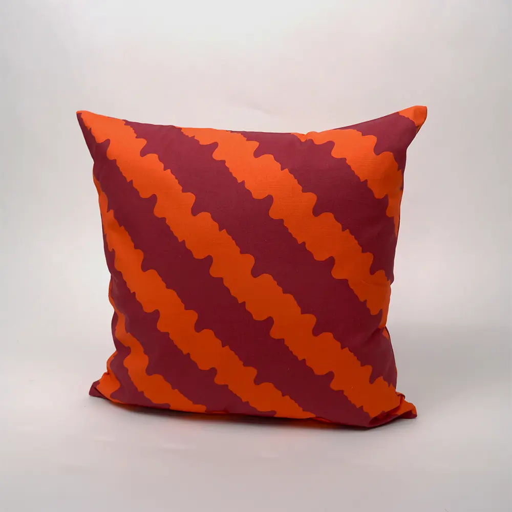 Tonfall pattern on 50×50 cm cushion